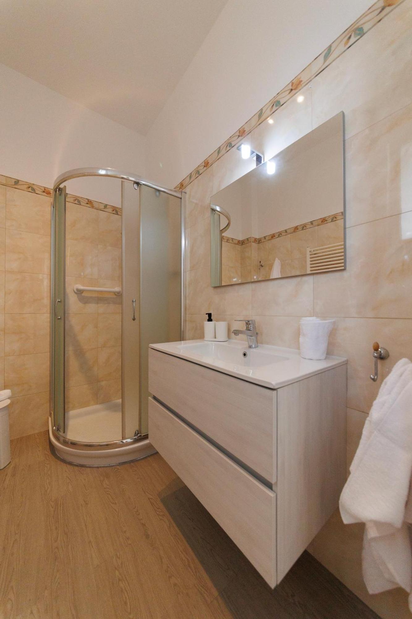 Atticoderossi A 500Mt Da Stazione&Centrostorico Apartman Bari Kültér fotó